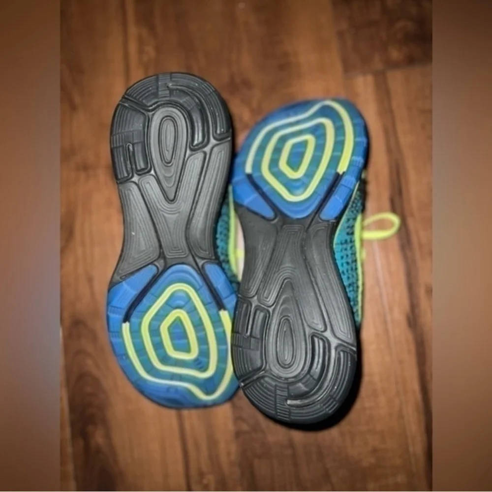 Nike women’s Vibrant Blue and Neon Yellow Sneakers​ - Size 8.5 women’s